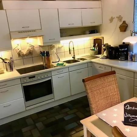 Schoenes Haus Mit Vielen Moeglichkeiten Apartman